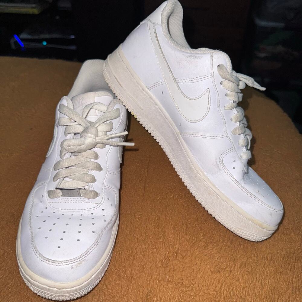Nike Air Force 1 ‘07 Triple White Women’s Size 9.5 Fair Used Condition